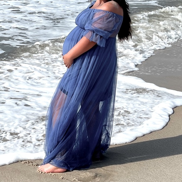 Off shoulder maternity mesh dress - Picture 2 of 3